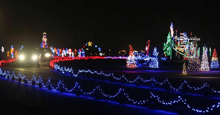 Texas Motor Speedway offering socially-distant Christmas events - Cross