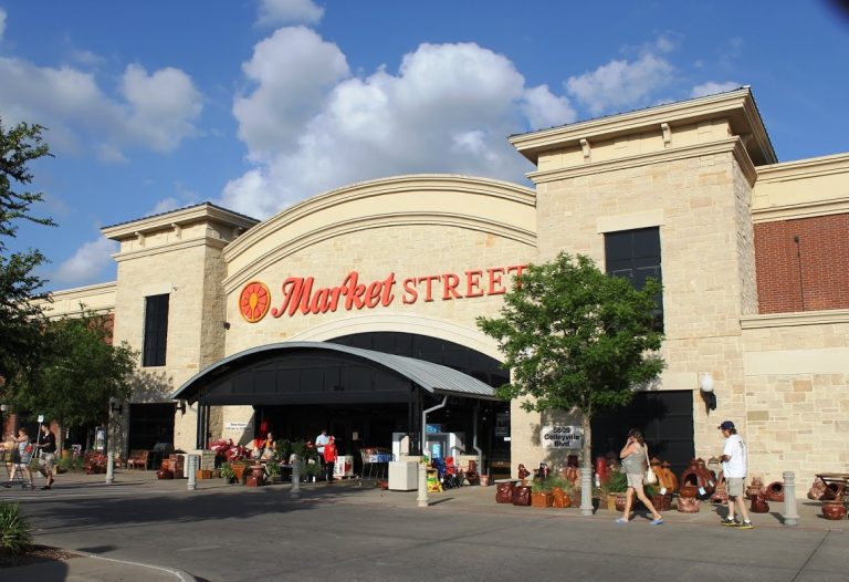 Market Street, Tom Thumb stores in Flower Mound to be sold