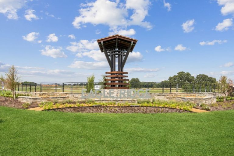 Eagle Ridge: A premier residential haven in Bartonville